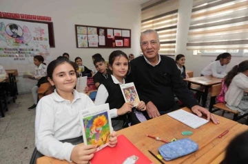 Başkan Tarhan’dan öğrencilere tavsiye: &quot;Yaşamın her alanında kitap okuyun&quot;
