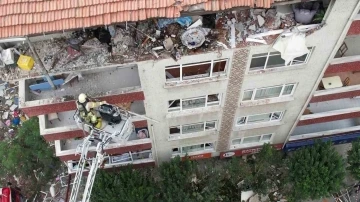 Belediye Başkanı Bahadır ve Kaymakam Boztepe patlamanın olduğu yerde incelemelerde bulundu
