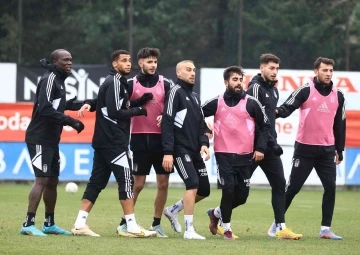 Beşiktaş, Alanyaspor maçı hazırlıklarını sürdürdü
