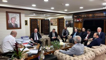 BGC Başkanı Nuri Kolaylı ve Yönetim Kurulu Üyeleri, Orhangazi Belediye Başkanı Aydın'ı ziyaret etti 