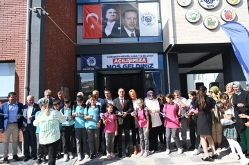 Biga’da Yeniceköy Kültür, Sanat ve Bilgi Evi ile Biga Millet Kıraathanesi açıldı
