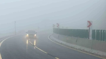Bolu Dağı’nda sis etkili oluyor
