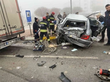 Bulgaristan’dan ilik nakli için Konya’ya giden aile kaza yaptı: 3 yaralı
