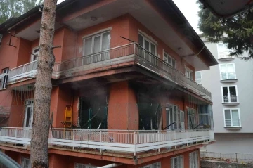 Burdur’da ev yangını
