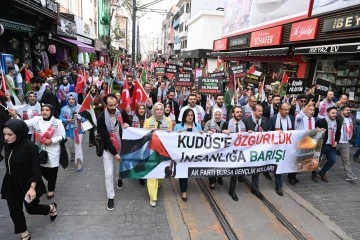 Bursa AK Gençlikten Filistin’e Destek Yürüyüşü