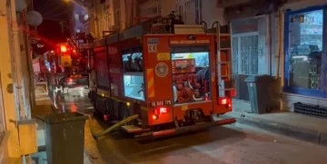 Bursa'da altı katlı apartmanda yangın 