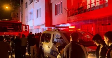 Bursa'da apartman yangını: 4 kişi hastaneye kaldırıldı