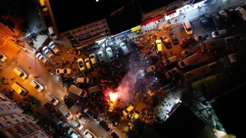 Bursa’da Galatasaray taraftarlarının coşkusu havadan görüntülendi
