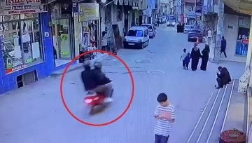 Bursa'da motosikletle gelip kuaför salonuna kurşun yağdırdılar 