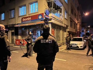 Bursa'da olaylı gece: Dükkan sahibine kurşun yağdırdı 