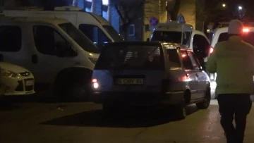 Bursa'da polisle sıcak dakikalar: Geri manevra yaparak kaçtı 