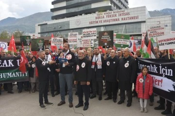 Bursa'da sağlık emekçileri Gazze için 'Siyah Önlük' giydi 
