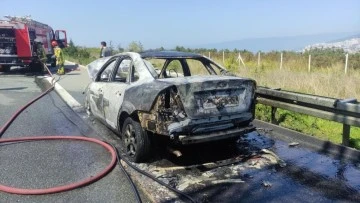 Bursa’da seyir halindeki otomobil yandı
