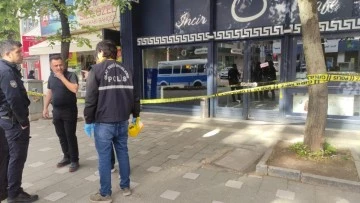 Bursa'da seyir halindeki otomobile silahlı saldırı 