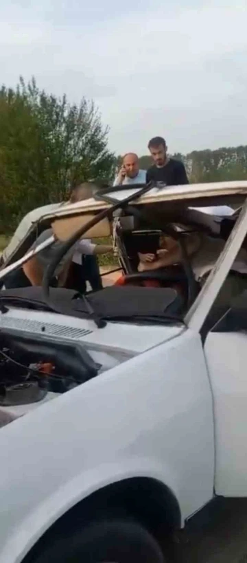 Bursa’da Tofaş otomobil hurdaya döndü: 1 ölü
