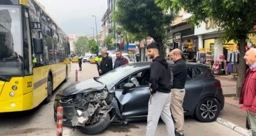 Bursa merkezde trafik kazası! 