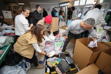 Bursa Nilüfer Belediyesi'nden deprem bölgesine yardım