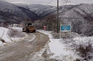 Bursa Nilüfer’de karla mücadele ekipleri seferber oldu
