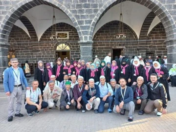 Bursa'nın o köyündeki vatandaşlar toplu halde umreye gitti 