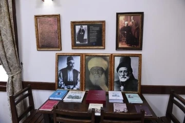 Bursa Şairleri Şiir Kütüphanesi hizmete açıldı