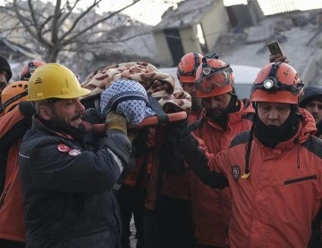 Bursa Yıldırım Belediyesi deprem bölgesindeki çalışmalarına devam ediyor