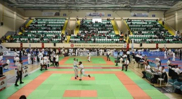 Bursa Yıldırım Belediyesi karate şampiyonasına ev sahipliği yapıyor 
