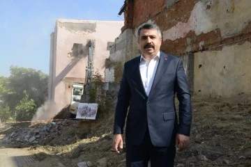 Bursa Yıldırım'da kentsel dönüşüm projesi kapsamında 96 bina yıkıldı 
