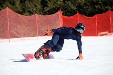 Bursalı Snowboard'cu Dağhan Güler Türkiye Şampiyonu