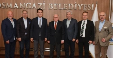 Bursaspor Kulübü, Mustafa Dündar’ı ziyaret etti