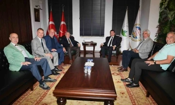 Bursaspor yönetiminden Başkan Aydın’a ziyaret