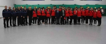 Büyükkılıç, Okçuluk Milli Takımı’na seçilen Büyükşehir Belediyesi Spor Kulübü sporcularını tebrik etti
