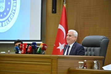 Bursa Büyükşehir Meclisi'nde su indirimi ve Türkçe tabela kararı