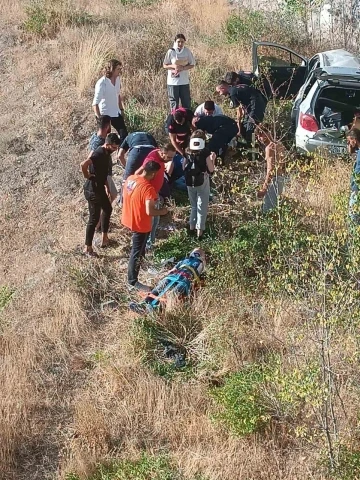 Çankırı’da otomobil şarampole yuvarlandı: 7 yaralı
