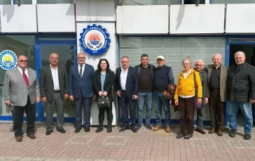 CHP Gemlik örgütü ve milletvekili aday adayı Özge Demir sahada