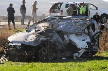 Cizre’de feci kaza: Hurdaya dönen araçta 4 ölü, 2 yaralı
