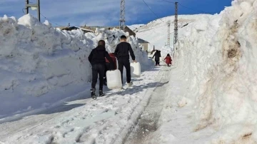 Çocuklar Türkiye’nin en yüksek köyüne kayak merkezi kurulmasını istiyor
