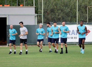 Corendon Alanyaspor, Adana Demirspor maçı hazırlıklarına başladı
