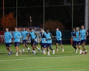 Corendon Alanyaspor, Galatasaray maçının hazırlıklarına başladı
