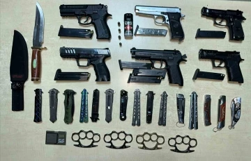 Çukurova polisi 36 silah ele geçirirken 251 suçluyu yakaladı
