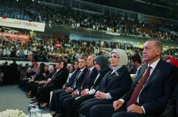 Cumhurbaşkanı Erdoğan AK Parti 4. Olağanüstü Büyük Kongresi’nde konuştu
