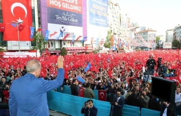Cumhurbaşkanı Erdoğan’dan İmamoğlu’na tepki: &quot;Her şeyi bitirdin pazarcıyla kavgaya mı geldi sıra&quot;
