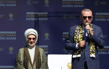 Cumhurbaşkanı Erdoğan, Edirne'de vatandaşlara seslendi 