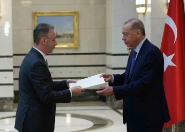 Cumhurbaşkanı Erdoğan, İrlanda Büyükelçisi John Mccullagh’ı kabul etti
