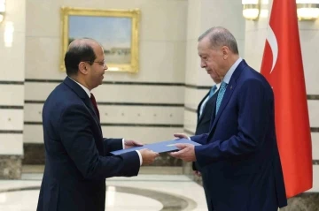 Cumhurbaşkanı Erdoğan, Mısır Büyükelçisi Amr El Hamamy’i kabul etti
