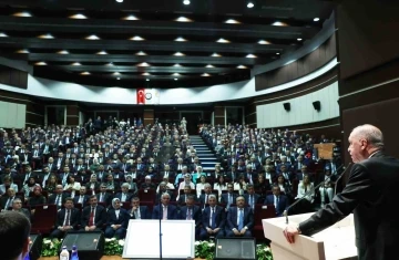 Cumhurbaşkanı Erdoğan: &quot;Halkla araya mesafe koymanın bizim siyaset geleneğimizde yeri yoktur”

