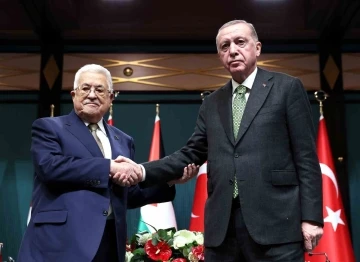 Cumhurbaşkanı Erdoğan: &quot;Netanyahu ve gözü dönmüş yönetimi, Filistin halkına yönelik apaçık bir soykırım uygulamaktadır&quot;
