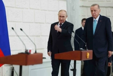 Cumhurbaşkanı Erdoğan: “Rusya’dan gelecek tahılı, un şeklinde fakir Afrika ülkelerine gönderme konusunda mutabık kaldık”
