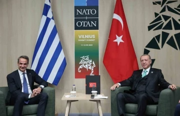 Cumhurbaşkanı Erdoğan, Yunanistan Başbakanı Miçotakis ile görüştü
