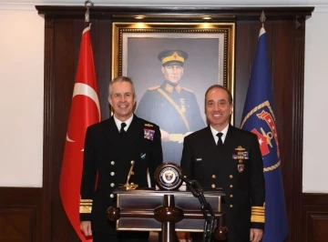 Deniz Kuvvetleri Komutanı Tatlıoğlu, NATO Müttefik Deniz Kuvvetleri Komutanı Blount ile bir araya geldi
