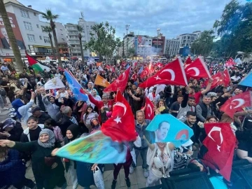 Denizli’de Cumhur İttifakı seçim zaferini kutladı
